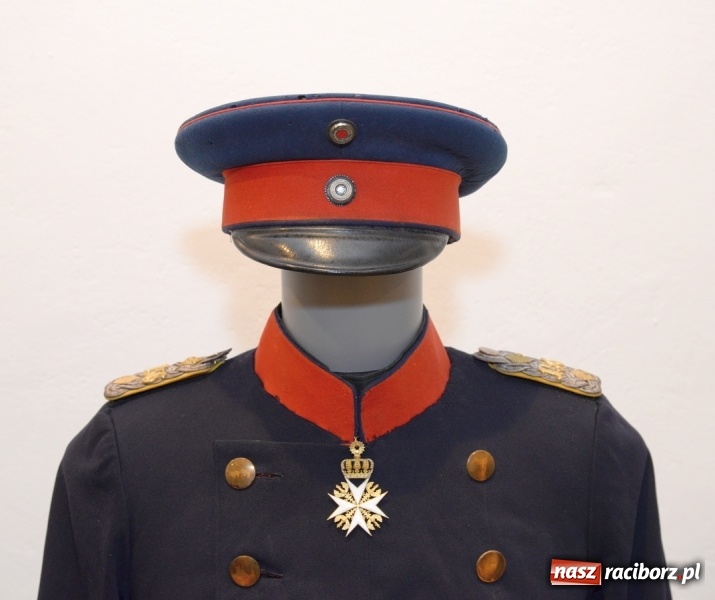 Zdjęcie w galerii na portalu naszraciborz.pl: Umundurowanie i pamiątki śląskich regimentów. Nowa wystawa czasowa w raciborskim Muzeum wiadomości z regionu