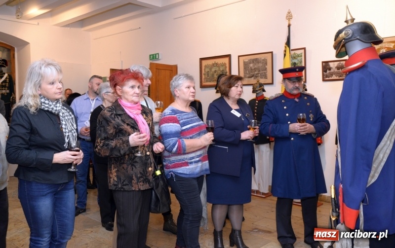 Zdjęcie w galerii na portalu naszraciborz.pl: Umundurowanie i pamiątki śląskich regimentów. Nowa wystawa czasowa w raciborskim Muzeum wiadomości z regionu