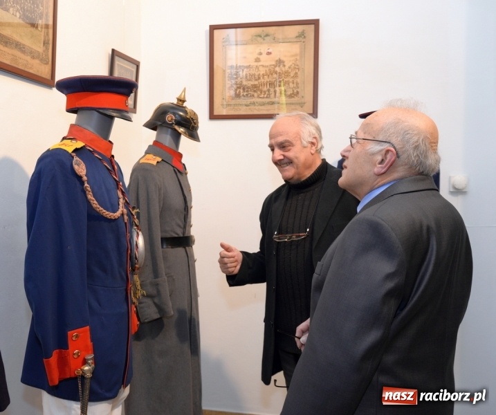 Zdjęcie w galerii na portalu naszraciborz.pl: Umundurowanie i pamiątki śląskich regimentów. Nowa wystawa czasowa w raciborskim Muzeum wiadomości z regionu