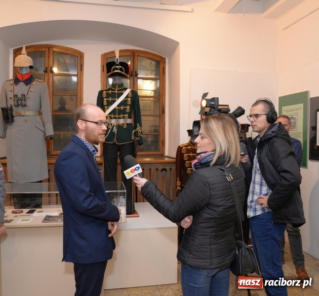 Zdjęcie w galerii na portalu naszraciborz.pl: Umundurowanie i pamiątki śląskich regimentów. Nowa wystawa czasowa w raciborskim Muzeum wiadomości z regionu