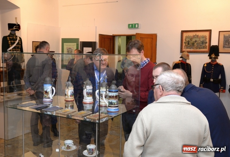 Zdjęcie w galerii na portalu naszraciborz.pl: Umundurowanie i pamiątki śląskich regimentów. Nowa wystawa czasowa w raciborskim Muzeum wiadomości z regionu
