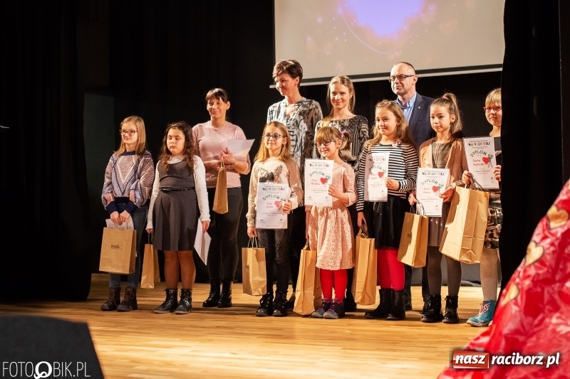 Zdjęcie w galerii na portalu naszraciborz.pl: Rozstrzygnięcie Powiatowego Konkursu Plastycznego Moja Walentynka wiadomości z regionu