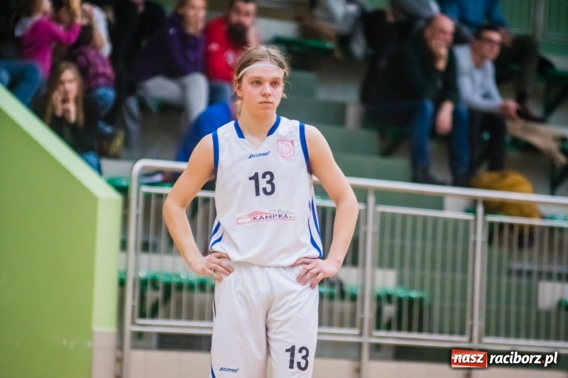 Zdjęcie w galerii na portalu naszraciborz.pl: 32 punkty Sidora do raciborskiego z koszami wora wiadomości z regionu