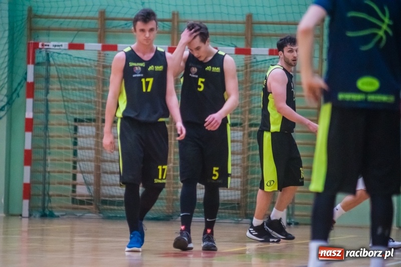 Zdjęcie w galerii na portalu naszraciborz.pl: 32 punkty Sidora do raciborskiego z koszami wora wiadomości z regionu