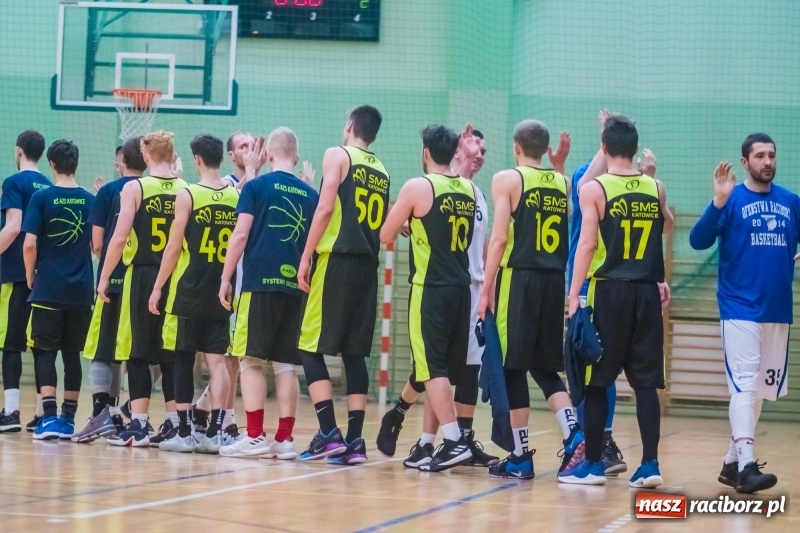 Zdjęcie w galerii na portalu naszraciborz.pl: 32 punkty Sidora do raciborskiego z koszami wora wiadomości z regionu