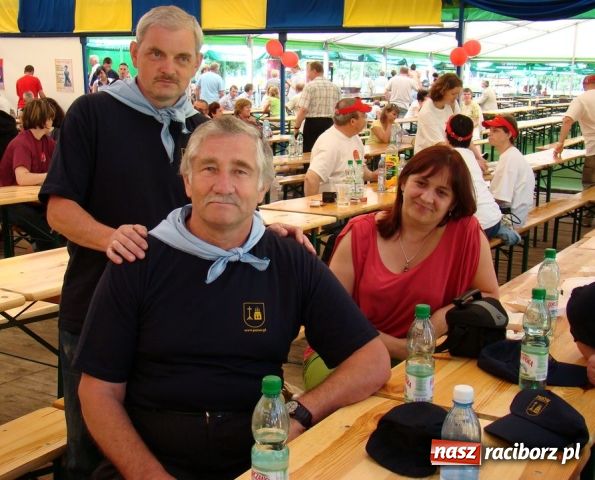 Zdjęcie w galerii na portalu naszraciborz.pl: Krwiodawcy bawili się w Szymocicach wiadomości z regionu