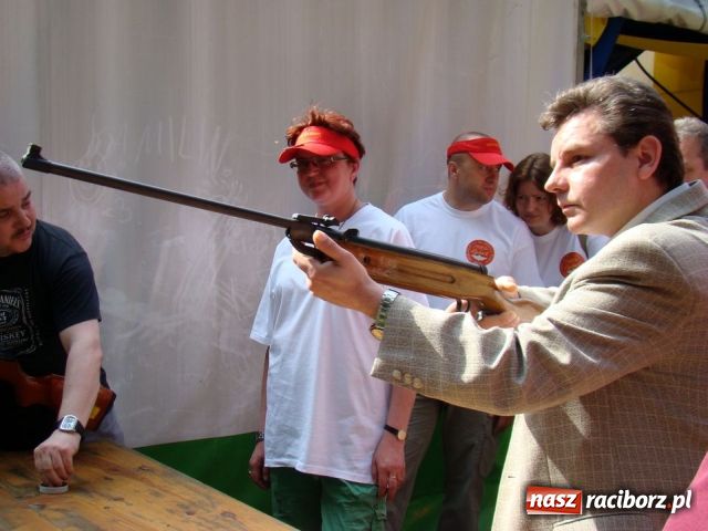 Zdjęcie w galerii na portalu naszraciborz.pl: Krwiodawcy bawili się w Szymocicach wiadomości z regionu