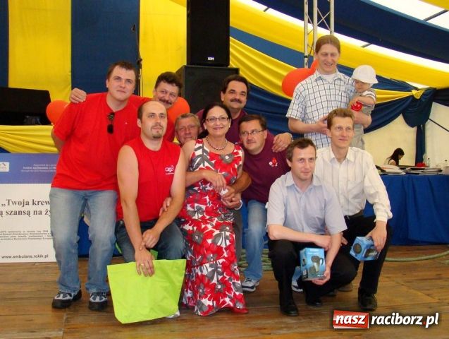 Zdjęcie w galerii na portalu naszraciborz.pl: Krwiodawcy bawili się w Szymocicach wiadomości z regionu