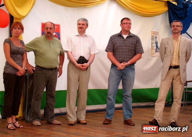 Zdjęcie w galerii na portalu naszraciborz.pl: Krwiodawcy bawili się w Szymocicach wiadomości z regionu