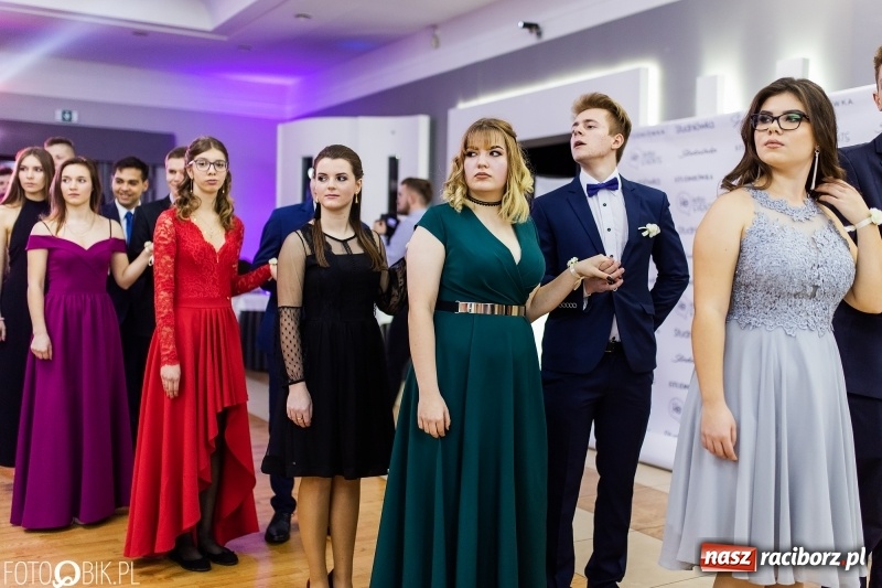 Zdjęcie w galerii na portalu naszraciborz.pl: Mechanik kończy tegoroczne studniówki  wiadomości z regionu