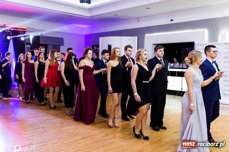 Zdjęcie w galerii na portalu naszraciborz.pl: Mechanik kończy tegoroczne studniówki  wiadomości z regionu