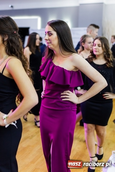 Zdjęcie w galerii na portalu naszraciborz.pl: Mechanik kończy tegoroczne studniówki  wiadomości z regionu