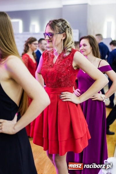 Zdjęcie w galerii na portalu naszraciborz.pl: Mechanik kończy tegoroczne studniówki  wiadomości z regionu