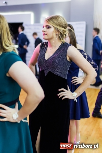 Zdjęcie w galerii na portalu naszraciborz.pl: Mechanik kończy tegoroczne studniówki  wiadomości z regionu