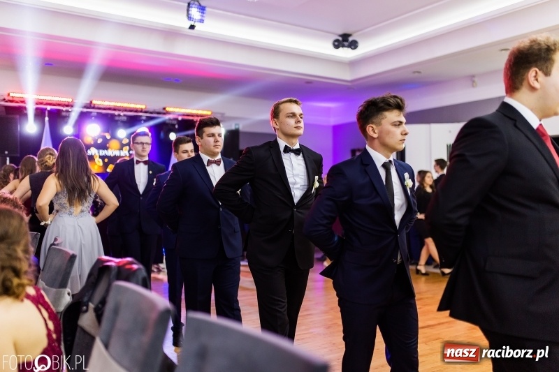 Zdjęcie w galerii na portalu naszraciborz.pl: Mechanik kończy tegoroczne studniówki  wiadomości z regionu