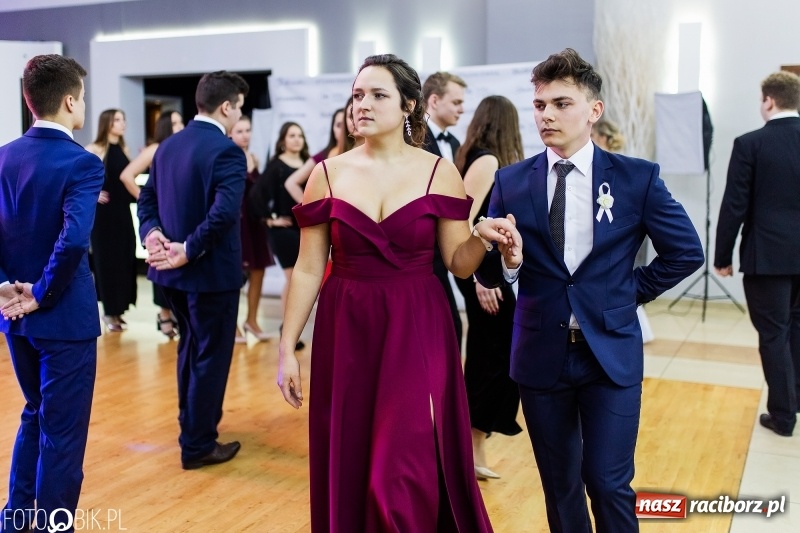 Zdjęcie w galerii na portalu naszraciborz.pl: Mechanik kończy tegoroczne studniówki  wiadomości z regionu