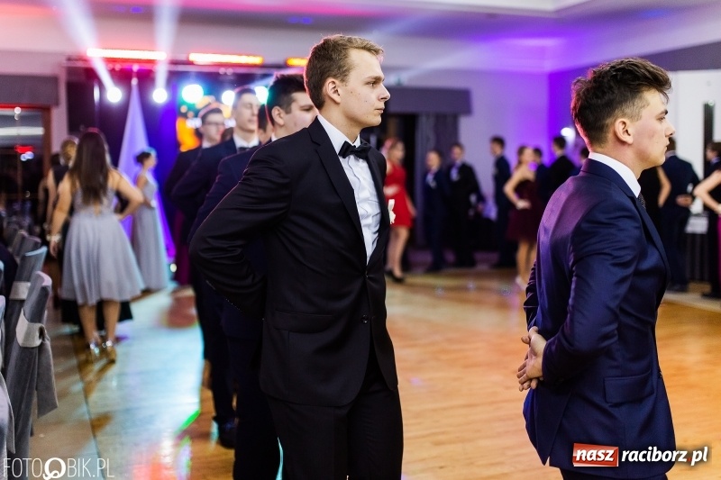 Zdjęcie w galerii na portalu naszraciborz.pl: Mechanik kończy tegoroczne studniówki  wiadomości z regionu