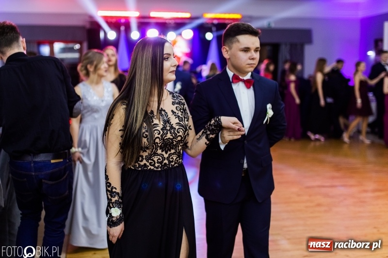 Zdjęcie w galerii na portalu naszraciborz.pl: Mechanik kończy tegoroczne studniówki  wiadomości z regionu