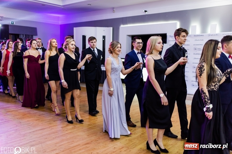 Zdjęcie w galerii na portalu naszraciborz.pl: Mechanik kończy tegoroczne studniówki  wiadomości z regionu