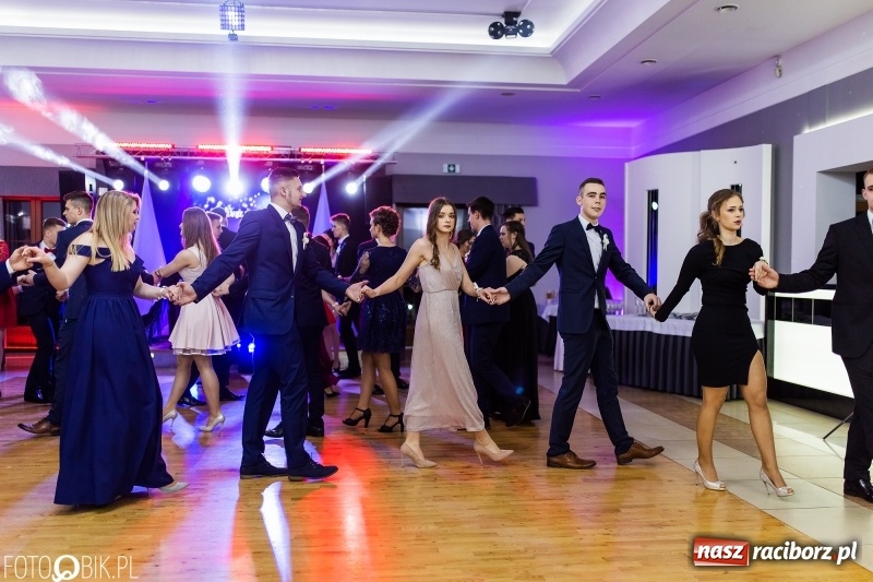 Zdjęcie w galerii na portalu naszraciborz.pl: Mechanik kończy tegoroczne studniówki  wiadomości z regionu