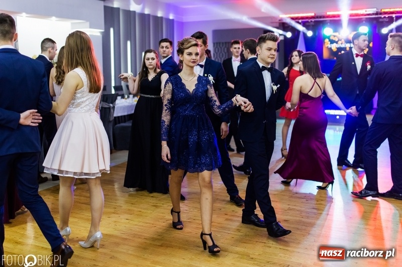 Zdjęcie w galerii na portalu naszraciborz.pl: Mechanik kończy tegoroczne studniówki  wiadomości z regionu