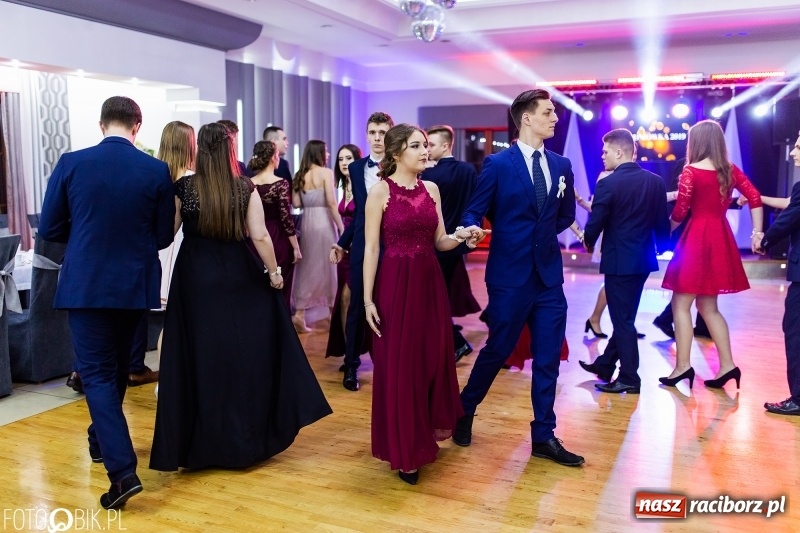 Zdjęcie w galerii na portalu naszraciborz.pl: Mechanik kończy tegoroczne studniówki  wiadomości z regionu