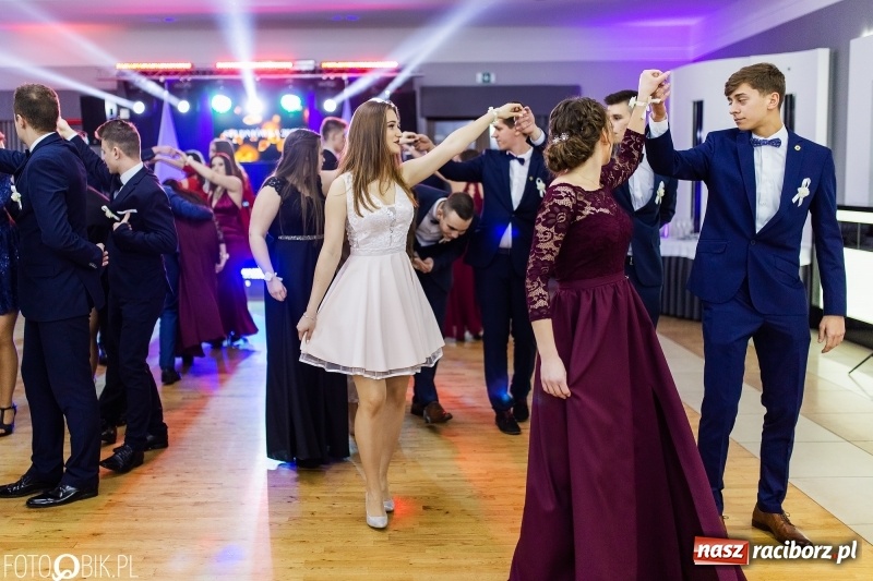 Zdjęcie w galerii na portalu naszraciborz.pl: Mechanik kończy tegoroczne studniówki  wiadomości z regionu