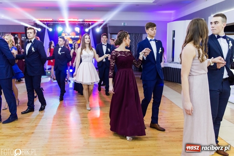 Zdjęcie w galerii na portalu naszraciborz.pl: Mechanik kończy tegoroczne studniówki  wiadomości z regionu