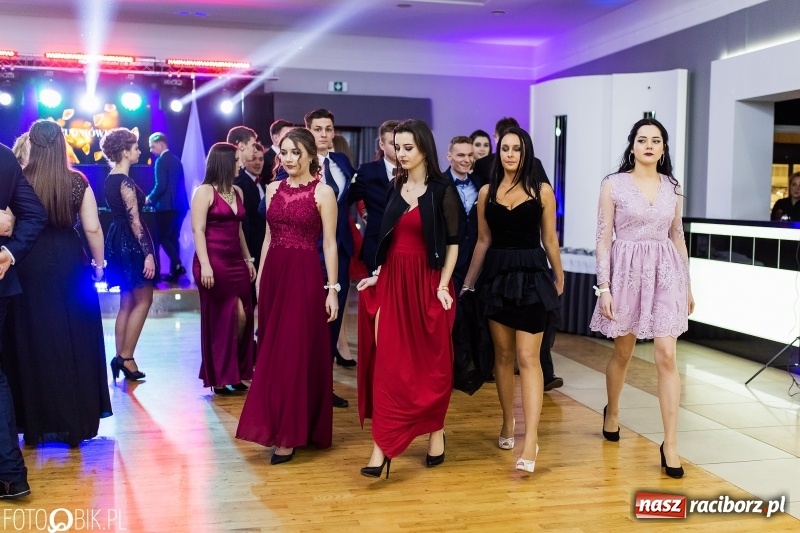 Zdjęcie w galerii na portalu naszraciborz.pl: Mechanik kończy tegoroczne studniówki  wiadomości z regionu