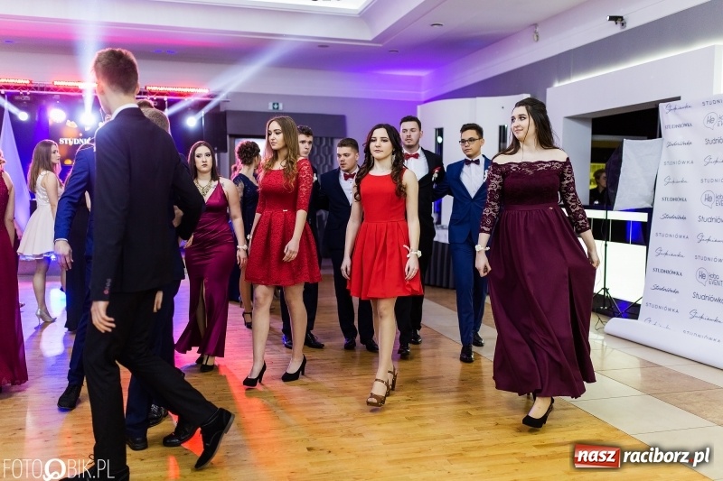 Zdjęcie w galerii na portalu naszraciborz.pl: Mechanik kończy tegoroczne studniówki  wiadomości z regionu