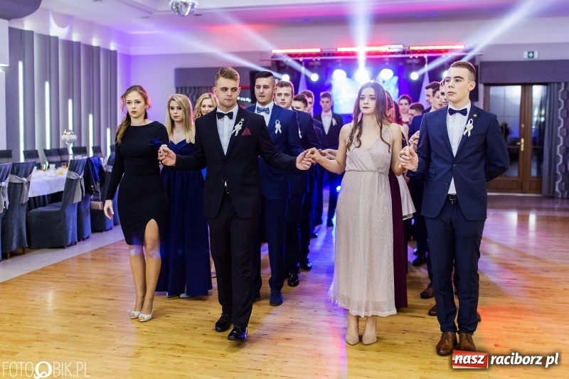 Zdjęcie w galerii na portalu naszraciborz.pl: Mechanik kończy tegoroczne studniówki  wiadomości z regionu