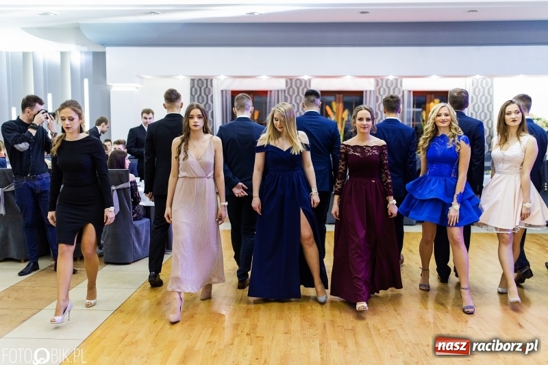 Zdjęcie w galerii na portalu naszraciborz.pl: Mechanik kończy tegoroczne studniówki  wiadomości z regionu