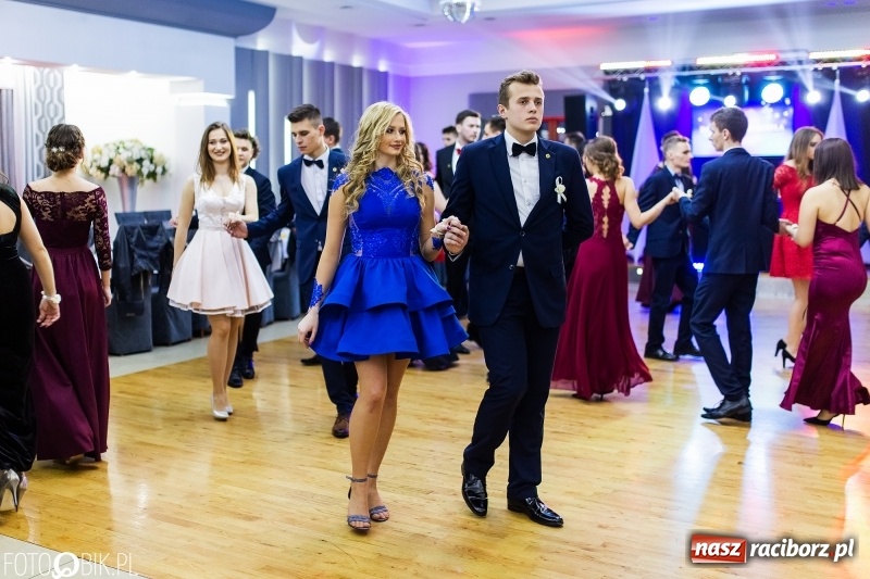 Zdjęcie w galerii na portalu naszraciborz.pl: Mechanik kończy tegoroczne studniówki  wiadomości z regionu