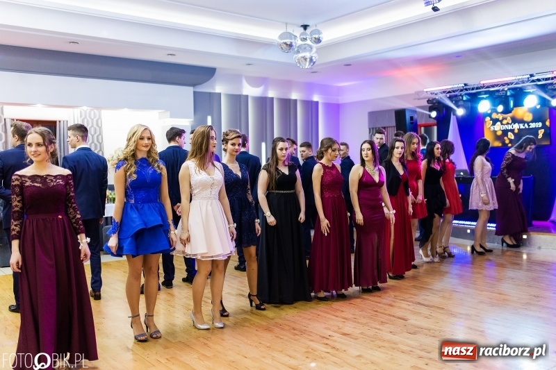 Zdjęcie w galerii na portalu naszraciborz.pl: Mechanik kończy tegoroczne studniówki  wiadomości z regionu