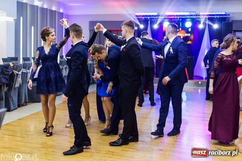 Zdjęcie w galerii na portalu naszraciborz.pl: Mechanik kończy tegoroczne studniówki  wiadomości z regionu