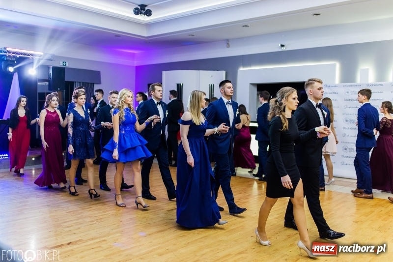 Zdjęcie w galerii na portalu naszraciborz.pl: Mechanik kończy tegoroczne studniówki  wiadomości z regionu