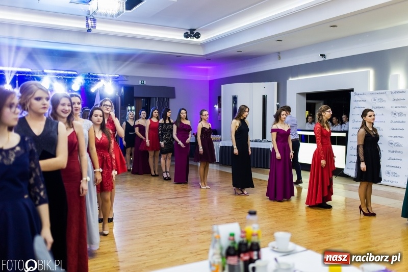 Zdjęcie w galerii na portalu naszraciborz.pl: Mechanik kończy tegoroczne studniówki  wiadomości z regionu