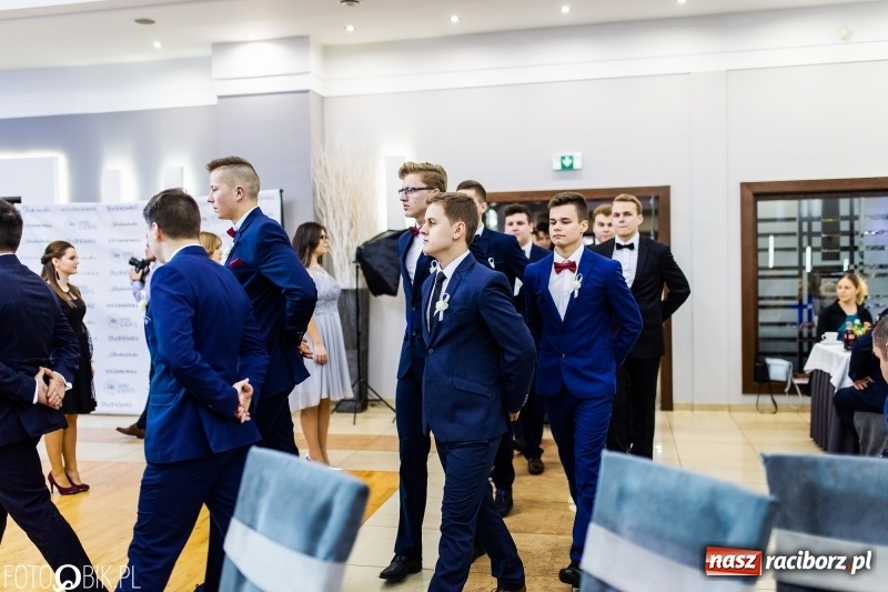 Zdjęcie w galerii na portalu naszraciborz.pl: Mechanik kończy tegoroczne studniówki  wiadomości z regionu