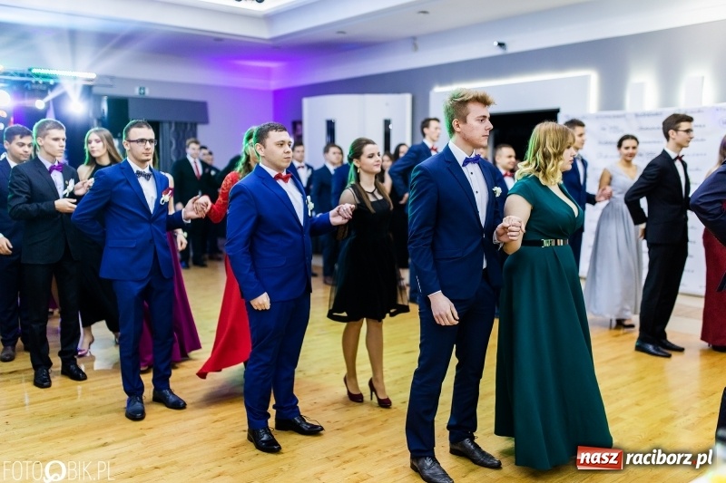 Zdjęcie w galerii na portalu naszraciborz.pl: Mechanik kończy tegoroczne studniówki  wiadomości z regionu