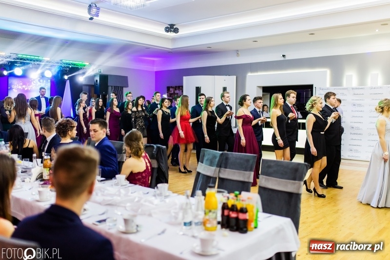 Zdjęcie w galerii na portalu naszraciborz.pl: Mechanik kończy tegoroczne studniówki  wiadomości z regionu