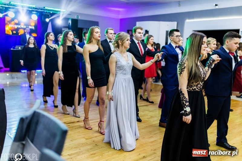 Zdjęcie w galerii na portalu naszraciborz.pl: Mechanik kończy tegoroczne studniówki  wiadomości z regionu