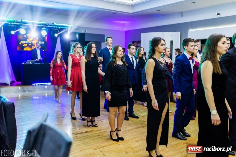 Zdjęcie w galerii na portalu naszraciborz.pl: Mechanik kończy tegoroczne studniówki  wiadomości z regionu