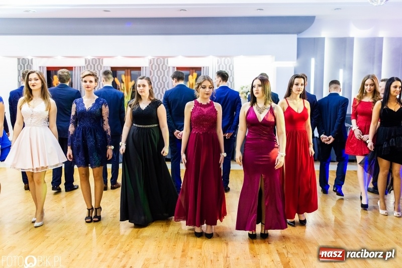 Zdjęcie w galerii na portalu naszraciborz.pl: Mechanik kończy tegoroczne studniówki  wiadomości z regionu