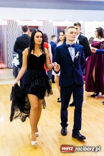 Zdjęcie w galerii na portalu naszraciborz.pl: Mechanik kończy tegoroczne studniówki  wiadomości z regionu