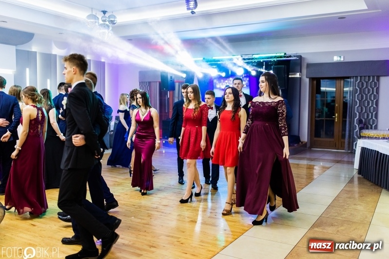 Zdjęcie w galerii na portalu naszraciborz.pl: Mechanik kończy tegoroczne studniówki  wiadomości z regionu