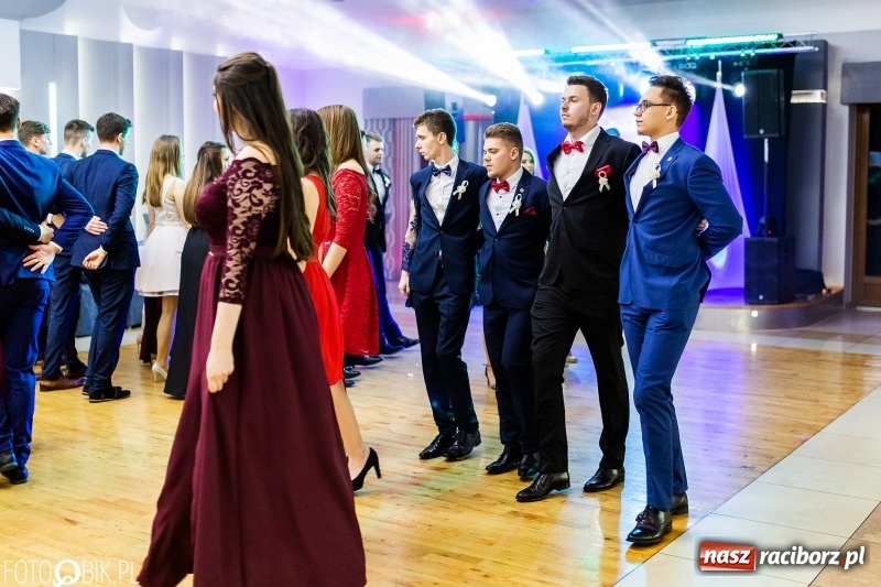 Zdjęcie w galerii na portalu naszraciborz.pl: Mechanik kończy tegoroczne studniówki  wiadomości z regionu