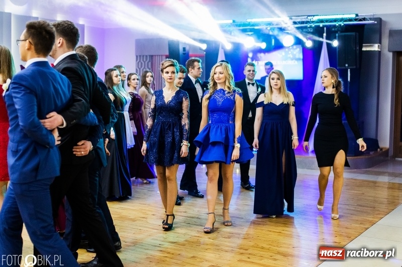 Zdjęcie w galerii na portalu naszraciborz.pl: Mechanik kończy tegoroczne studniówki  wiadomości z regionu