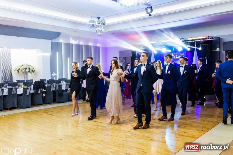 Zdjęcie w galerii na portalu naszraciborz.pl: Mechanik kończy tegoroczne studniówki  wiadomości z regionu