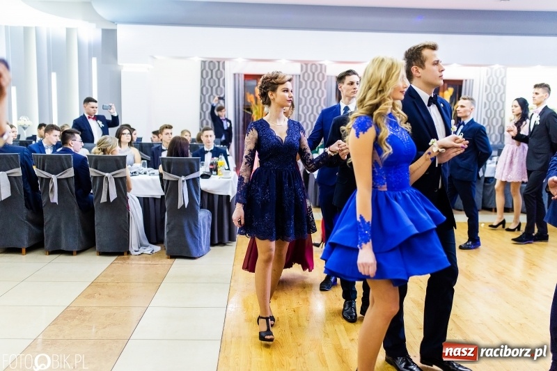 Zdjęcie w galerii na portalu naszraciborz.pl: Mechanik kończy tegoroczne studniówki  wiadomości z regionu