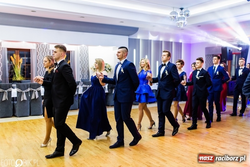 Zdjęcie w galerii na portalu naszraciborz.pl: Mechanik kończy tegoroczne studniówki  wiadomości z regionu